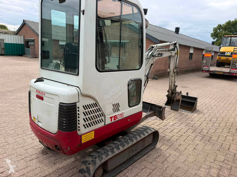 Takeuchi  excavator