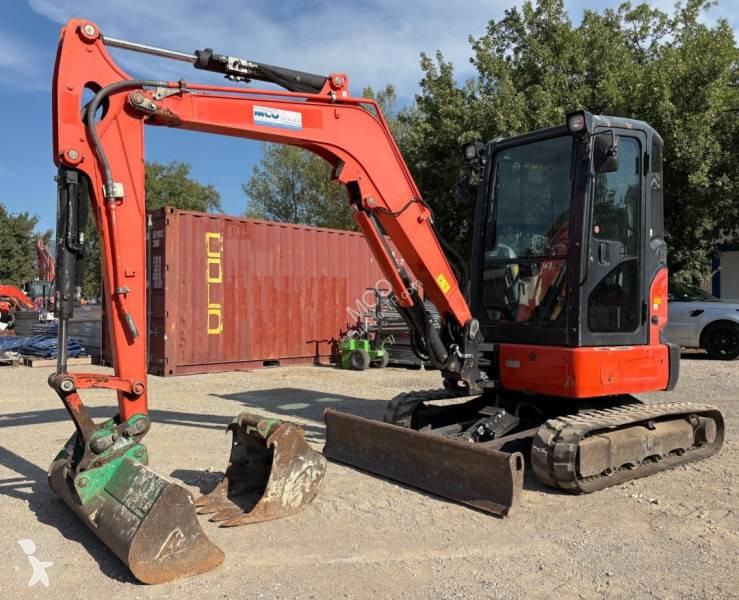 Екскаватор Kubota