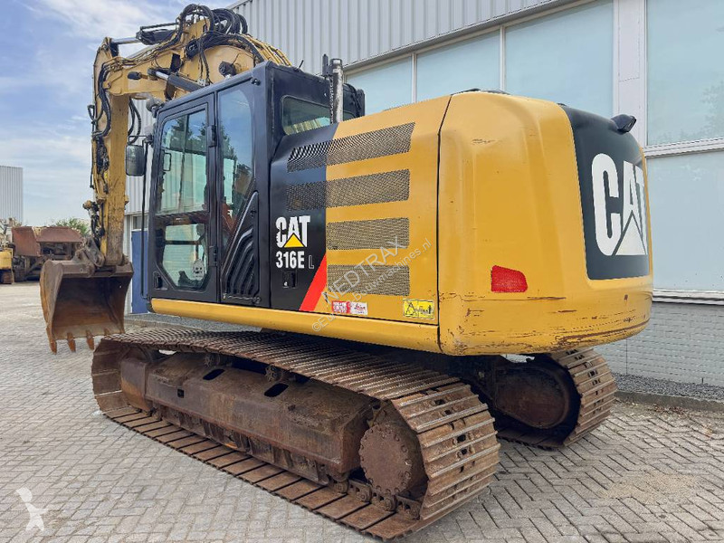 Екскаватор Caterpillar EL
