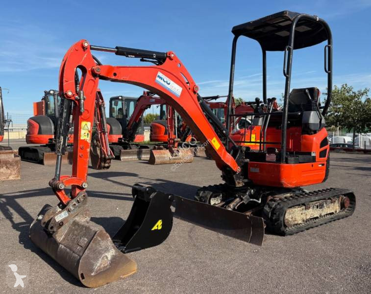 Екскаватор Kubota