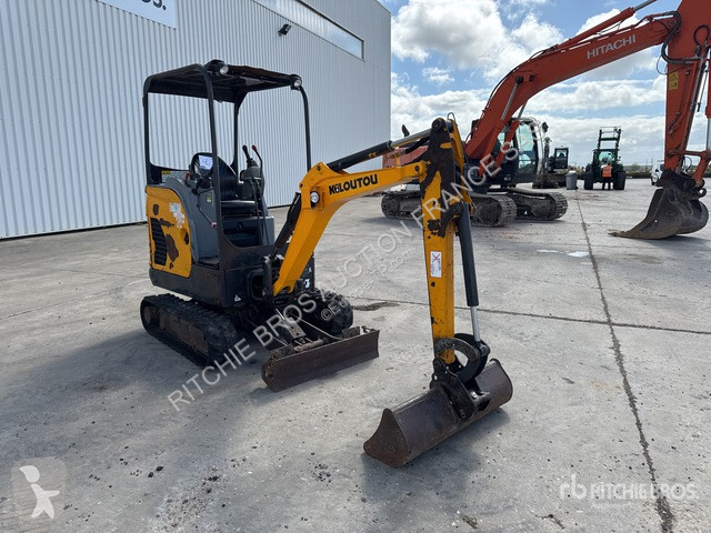 Bobcat  E17 excavator