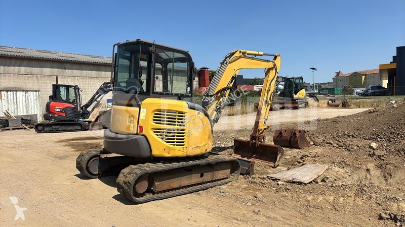 Екскаватор Komatsu