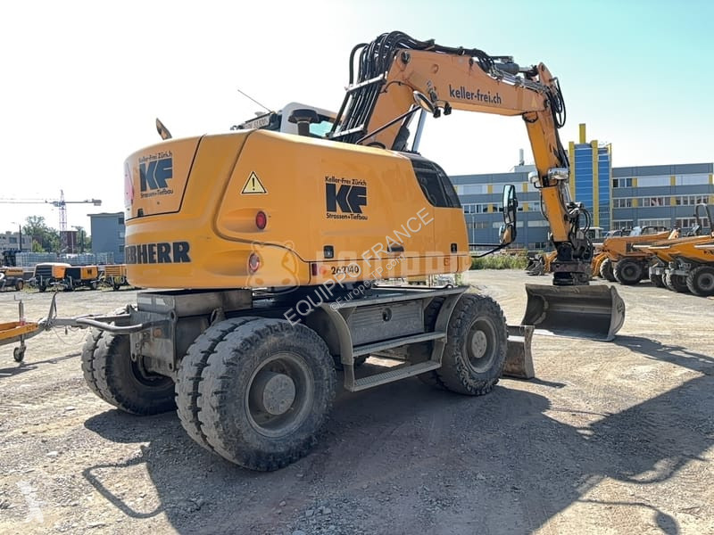 Екскаватор Liebherr with Tiltrotator