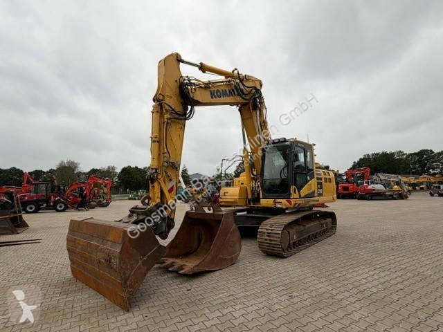 Экскаватор Komatsu LC11