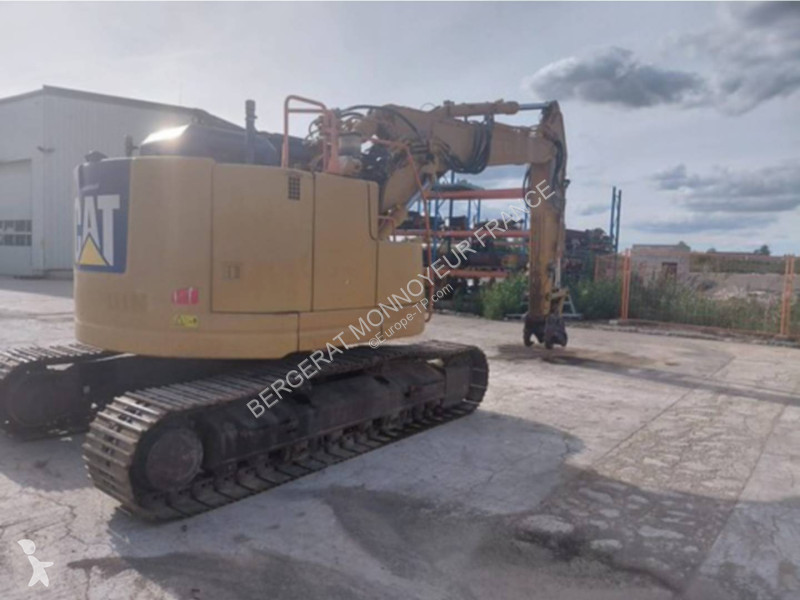 Escavadora Caterpillar 325F CR