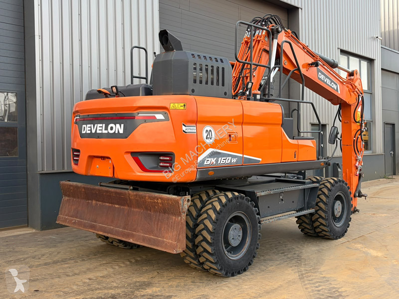 Graafmachine Develon DX160W-7