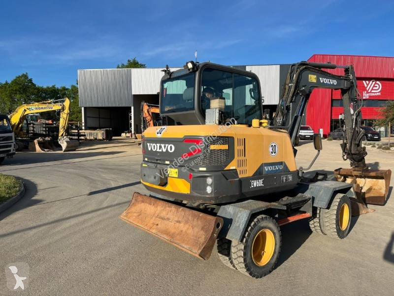 Экскаватор Volvo EW60E