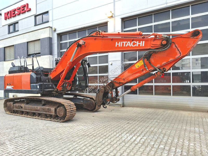 Экскаватор Hitachi