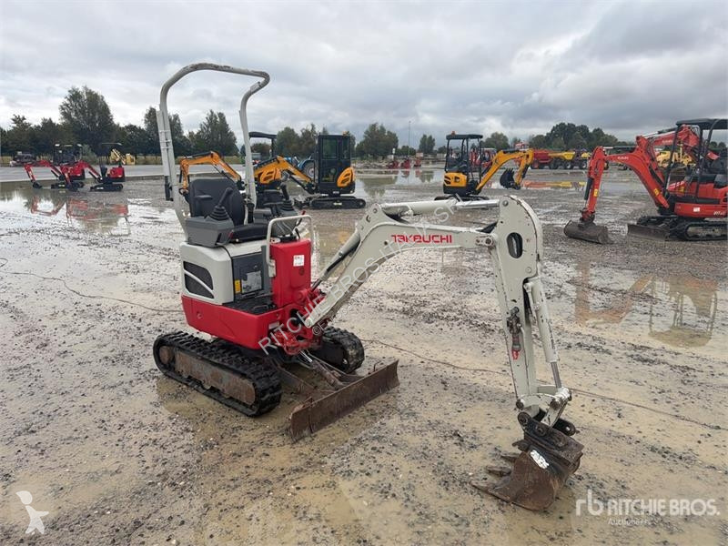 Экскаватор Takeuchi TB210R Mini Excavator