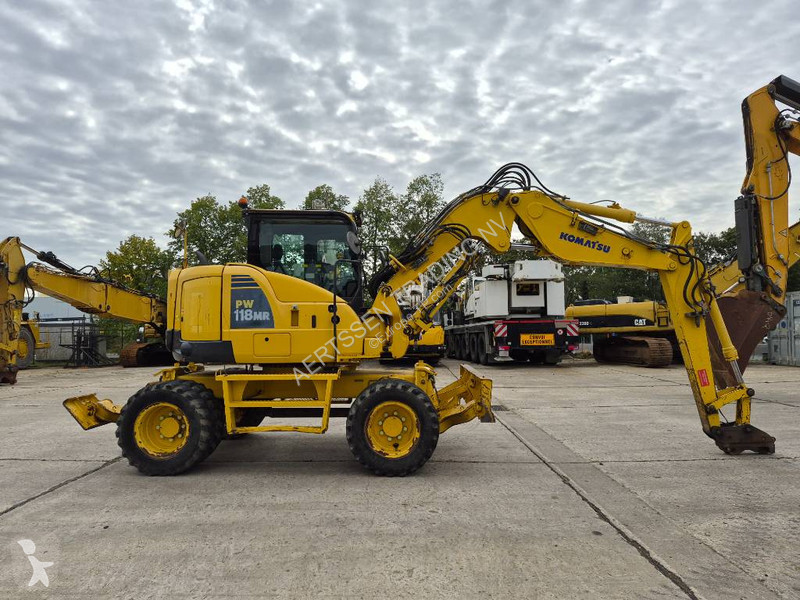 Экскаватор Komatsu MR8
