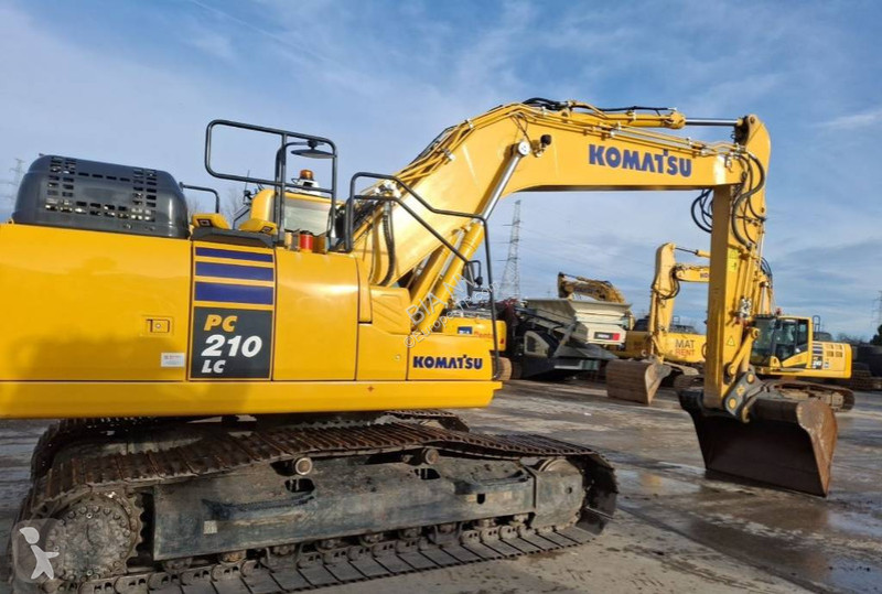 Экскаватор Komatsu 11E0