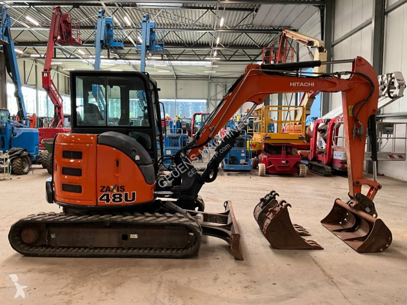 Экскаватор Hitachi ZX 48 U-5A