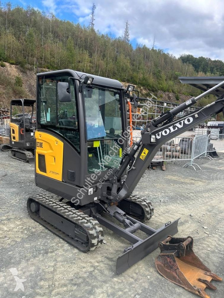 جرافة Volvo EC 18 E