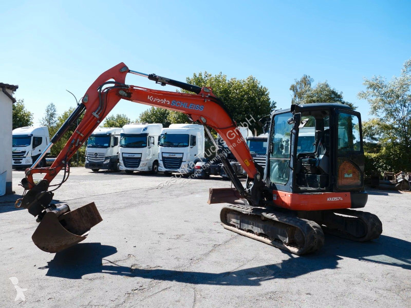 جرافة Kubota