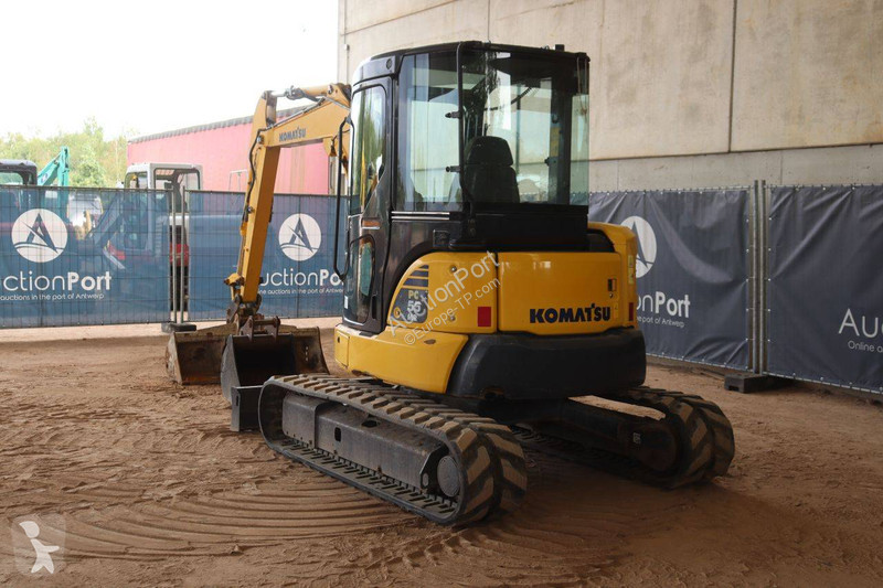 Excavadora Komatsu PC55MR