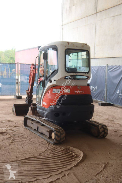 جرافة Kubota -3EU
