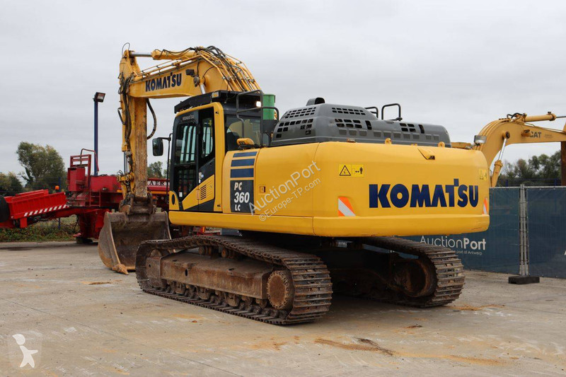 Excavadora Komatsu LC-11