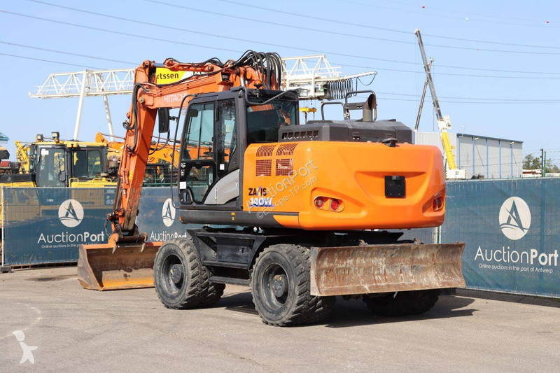 جرافة Hitachi ZX140W-6