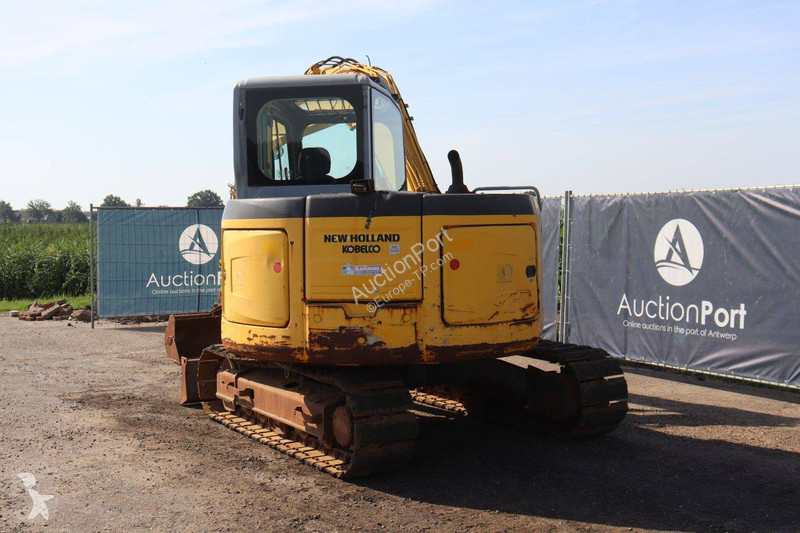 جرافة New Holland Kobelco