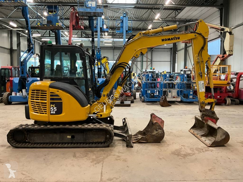 جرافة Komatsu MR5