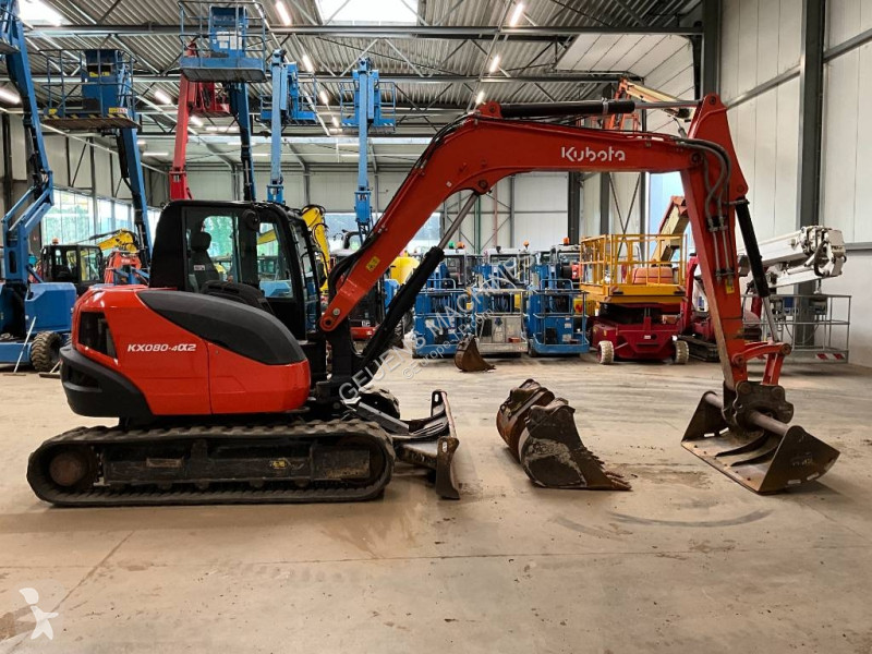 جرافة Kubota 0804 A 2