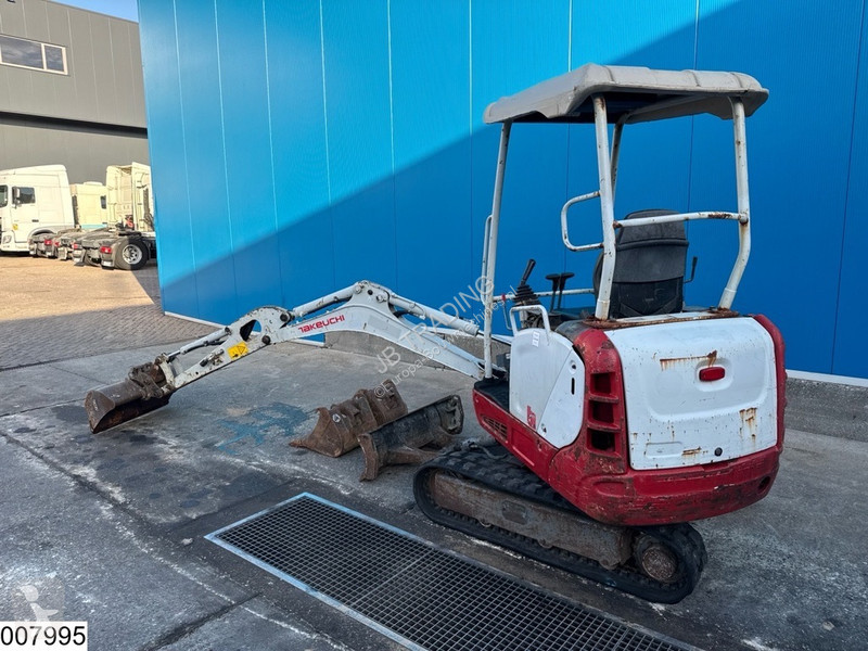 جرافة Takeuchi TB216 2700 hr, 11,5 kW, 1770 kg,...