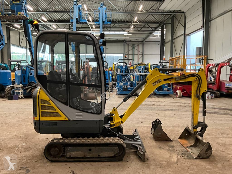 جرافة Neuson Et 16