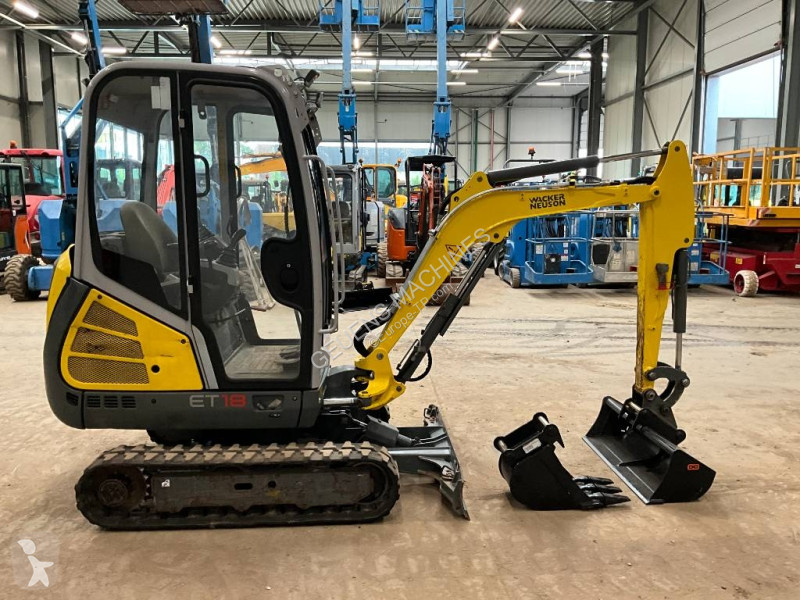 جرافة Neuson ET 18