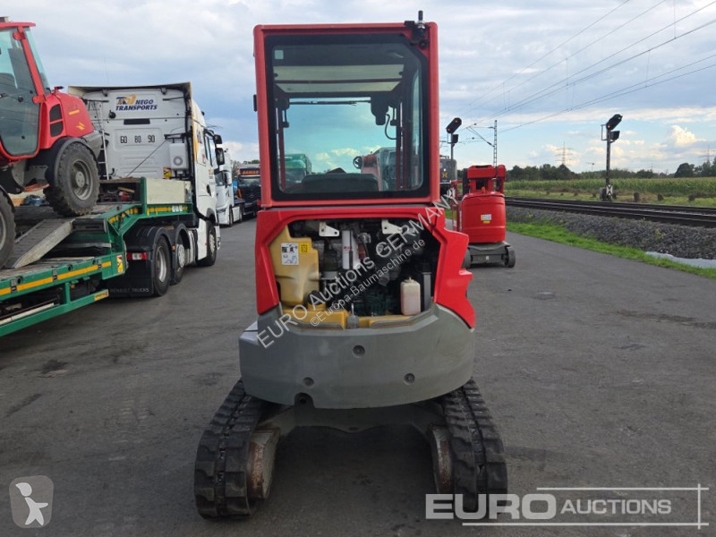 جرافة Volvo ECR25D