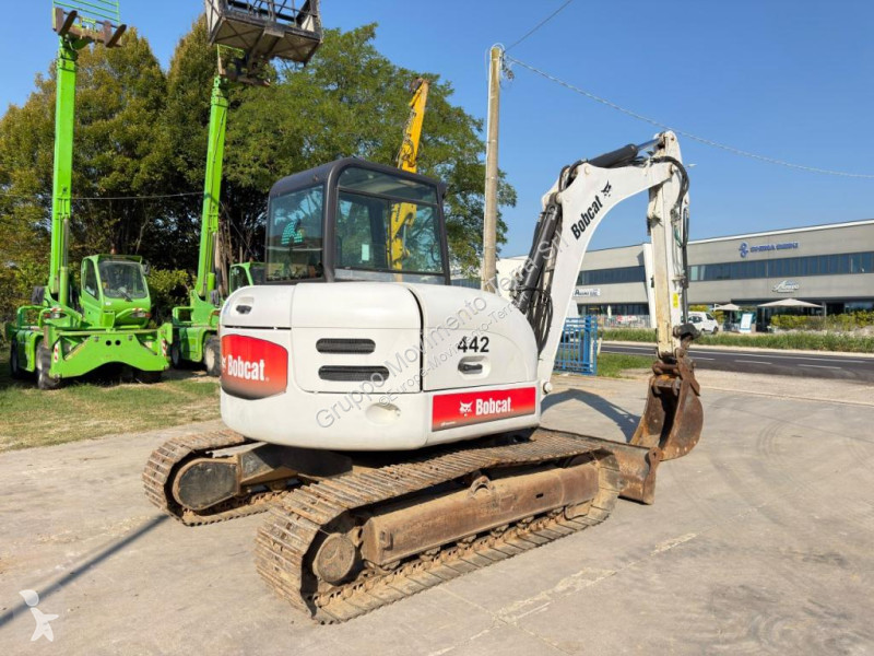 جرافة Bobcat 442