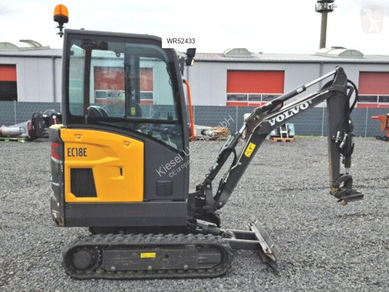 جرافة Volvo EC18E