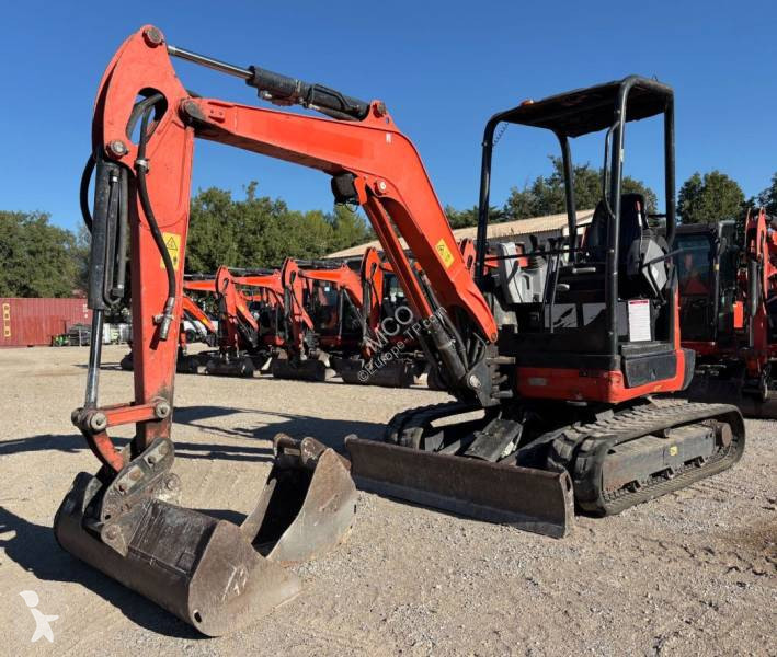 جرافة Kubota