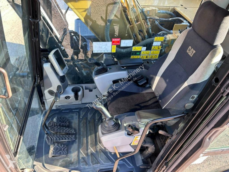جرافة Caterpillar EL LR