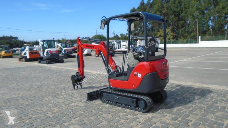 جرافة Yanmar