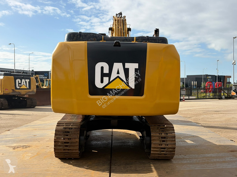 جرافة Caterpillar N