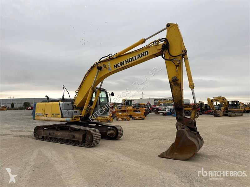 Skovel New Holland Kobelco E215B Tracked Excavator