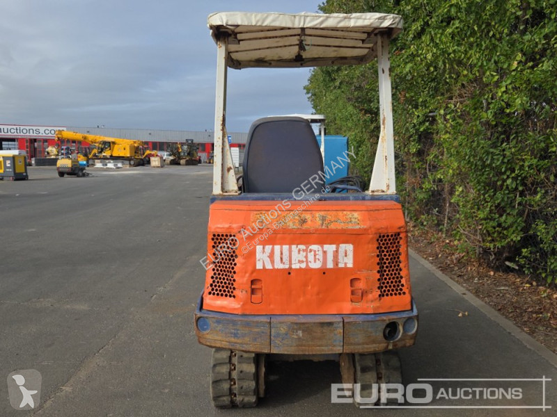 Pelle Kubota KH-012