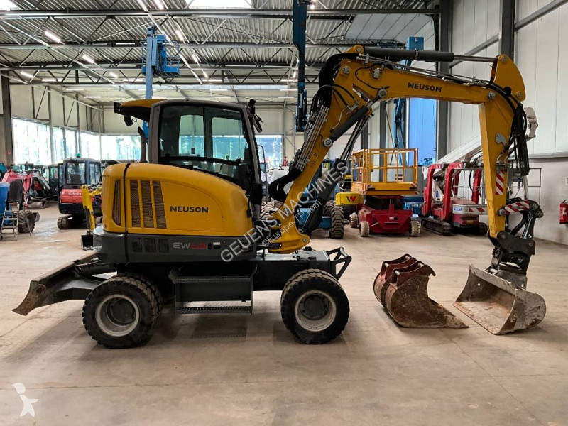 Skovel Neuson EW 65