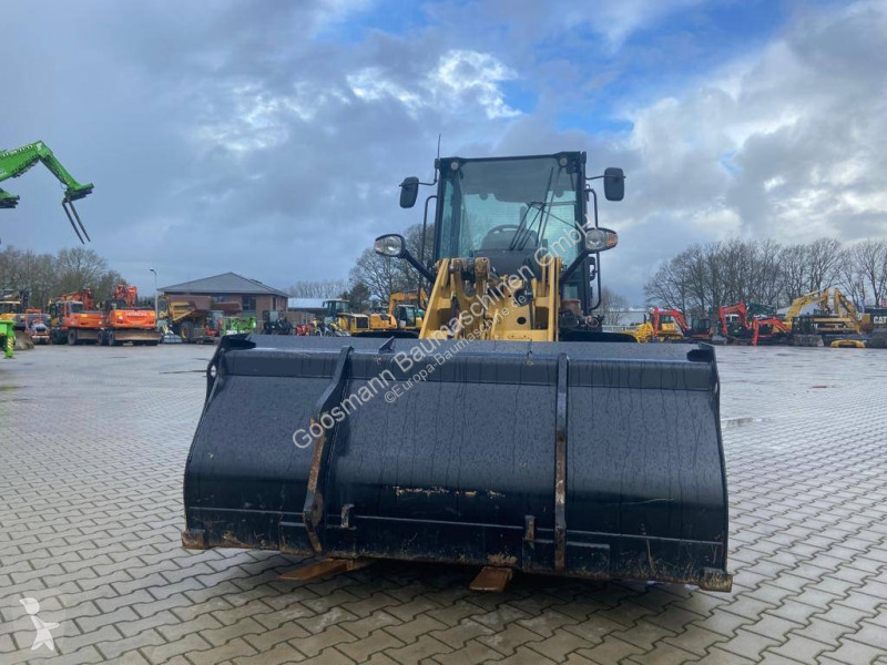 Skovel Caterpillar 907 M