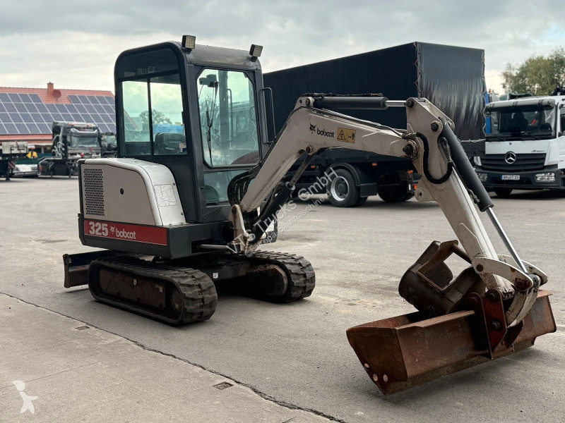 Skovel Bobcat...