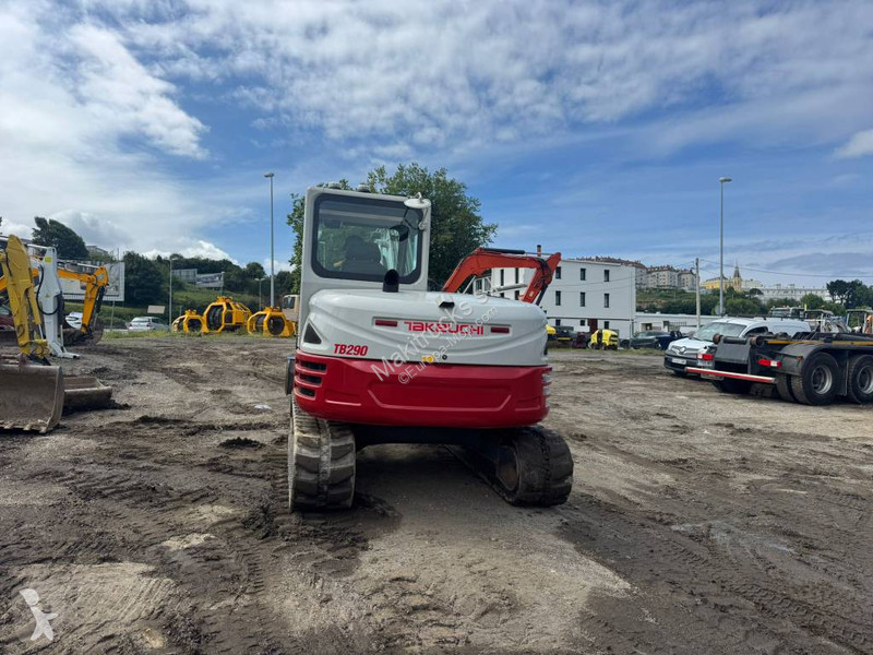 Skovel Takeuchi