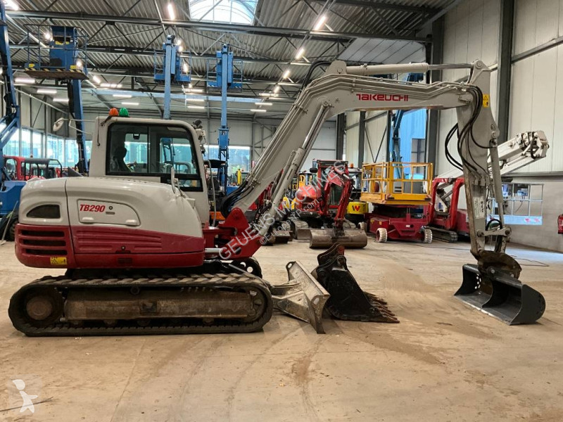 Skovel Takeuchi