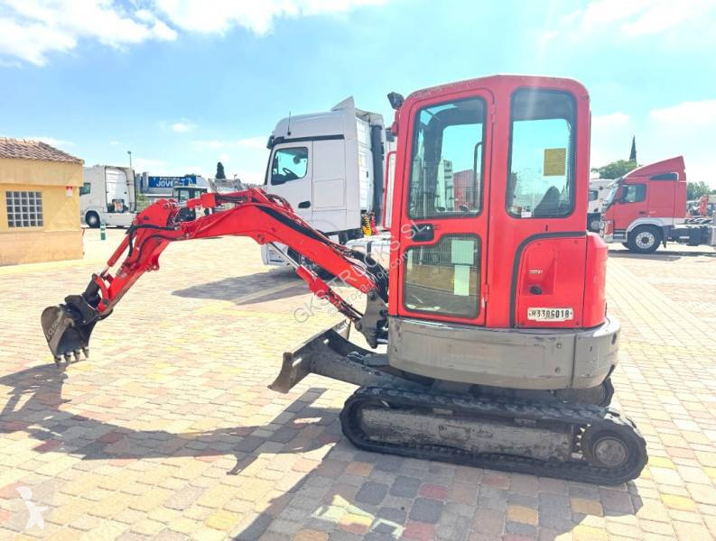 Skovel Bobcat E25 EM