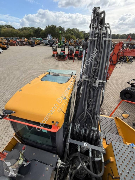 Excavadora Volvo EC 220 EL