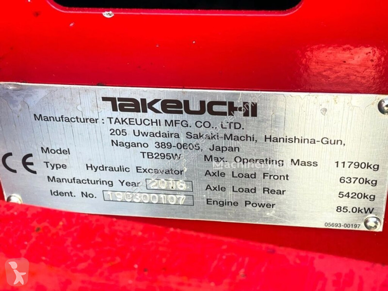 Skovel Takeuchi TB295W