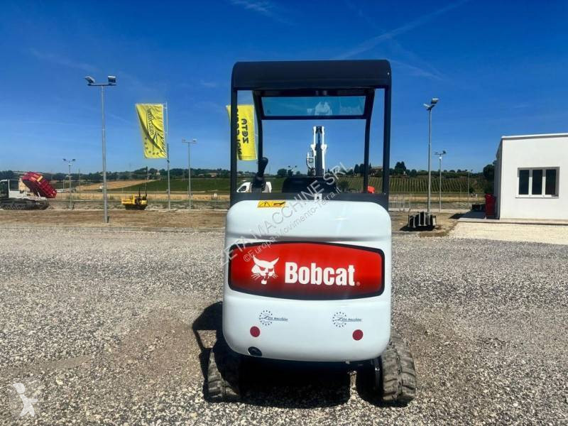 Pelle Bobcat 319