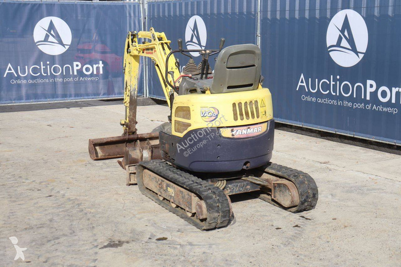 Pelle Yanmar ViO10-2A