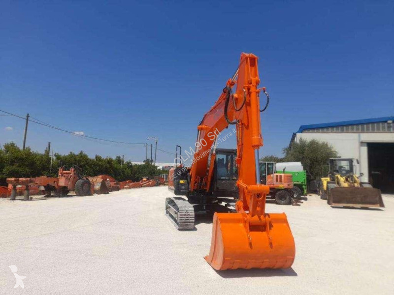 Pelle Hitachi