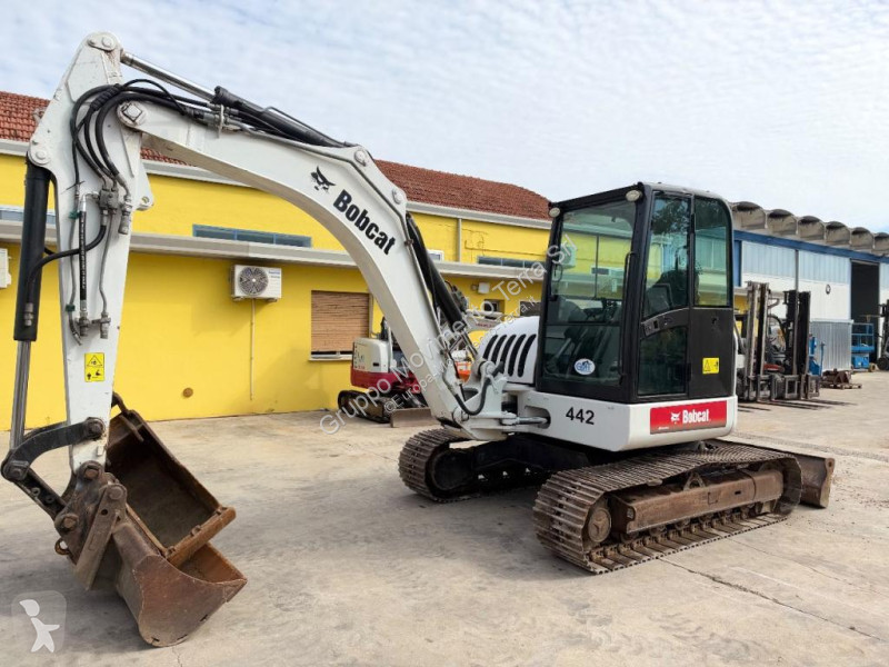 Pelle Bobcat 442