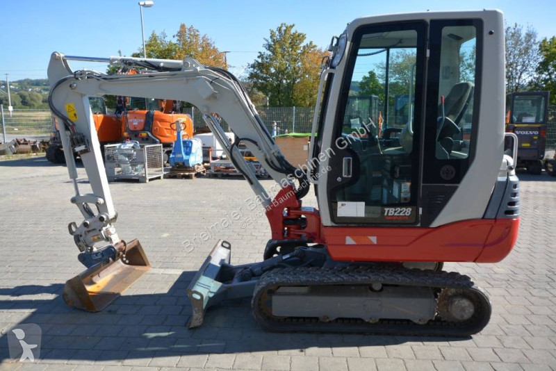 Excavadora Takeuchi